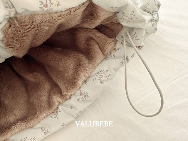 【予約/特典】valu bebe / Blanc Shirred Hooded Jumper