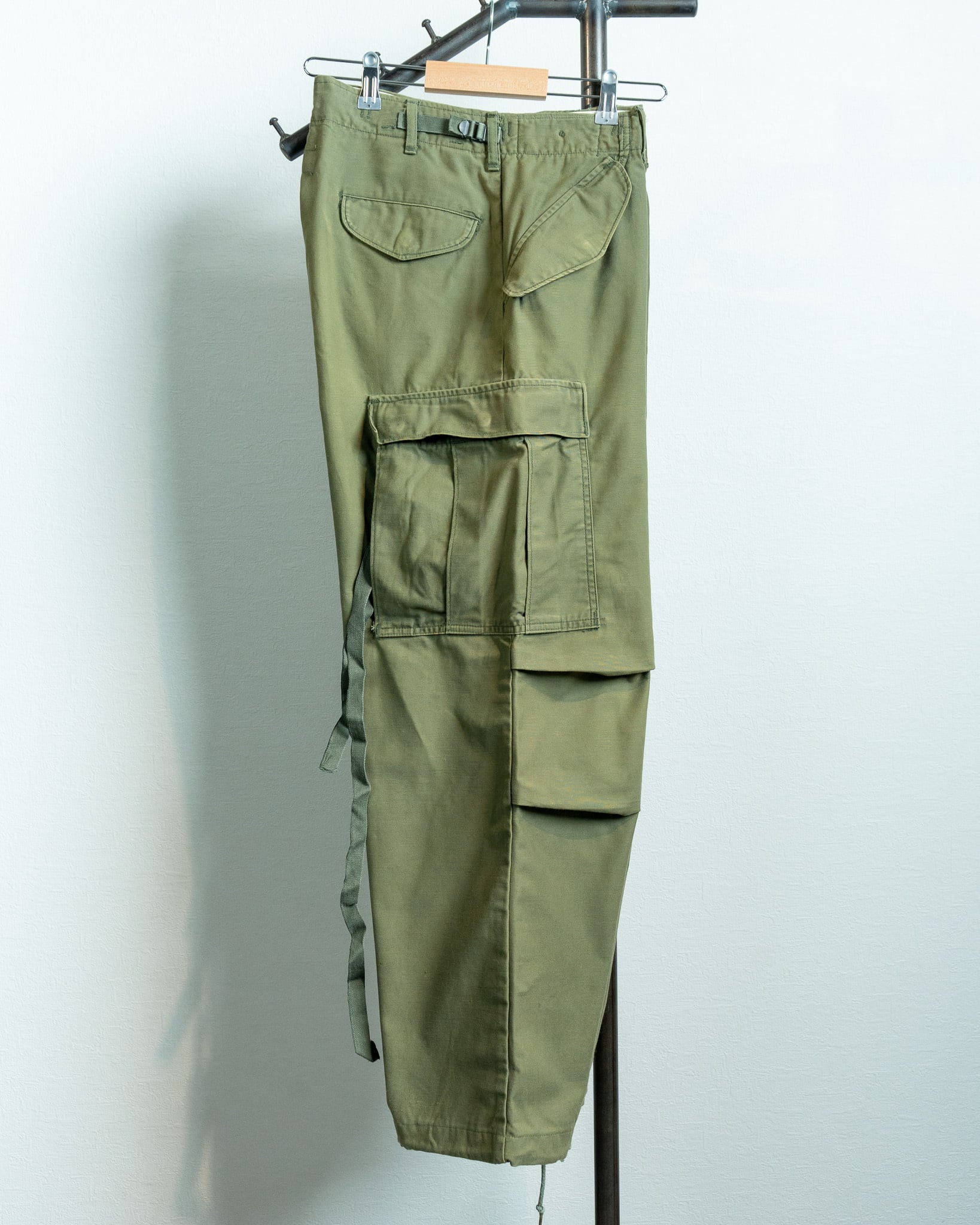 アメリカ軍実物 M65 カーゴパンツ S-R(Lサイズ相当) アメリカ軍実物 M65 カーゴパンツ S-R(Lサイズ相当) - メルカリ