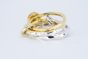 R-121 Three linked Arabesque Scar Ring( 24K Gradient Gold Plated)