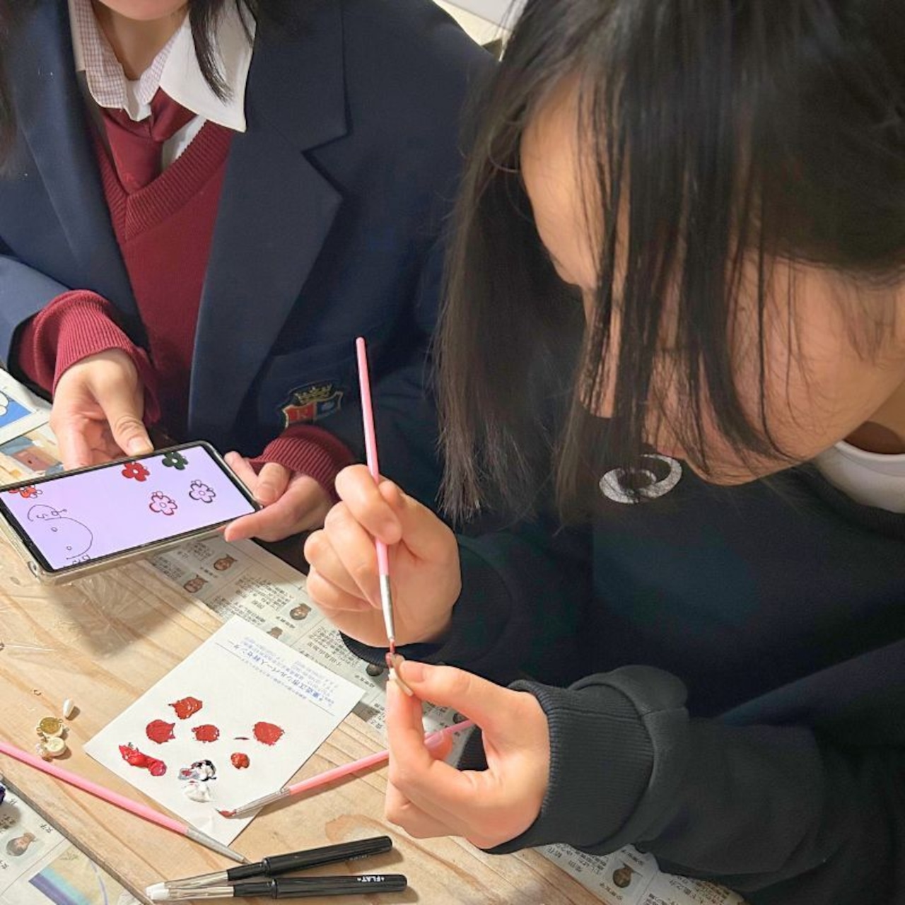 【各色1点】立命館守山高校コラボ【信楽焼】小花日和 陶器 ピアス イヤリング 伝統工芸 スタッド 小さめ