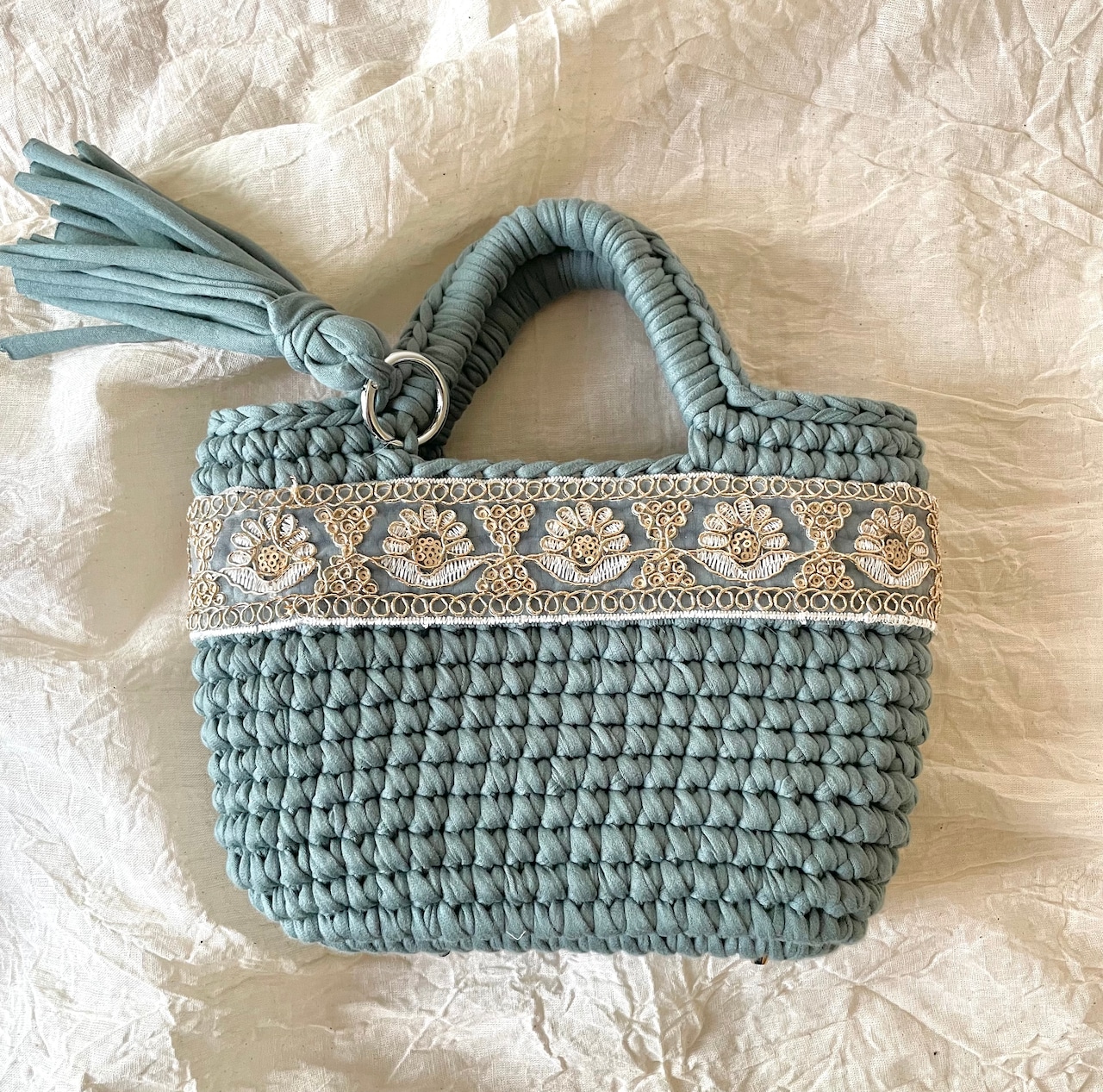 インド刺繍リボン♡シンプルフリンジズパゲッティbag 編み物バッグ 