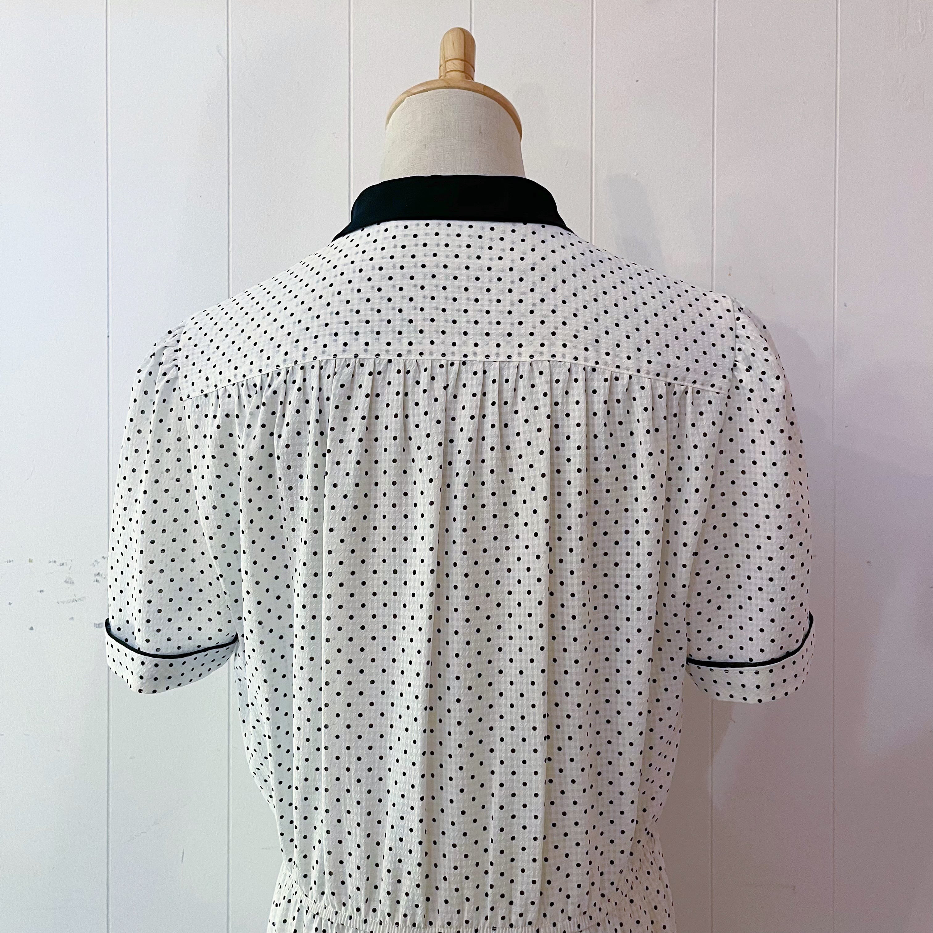 bicolor dot gather one-piece
