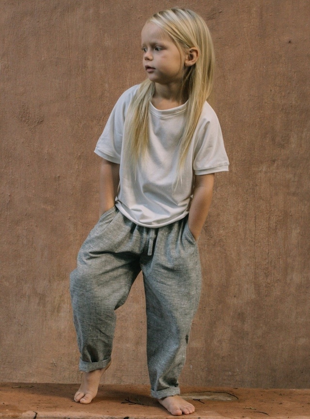 BALI.BEBE バリべべ　Organic pants in gray　ボトムス　パンツ　リネンパンツ　春夏 オーガニックコットン　男の子服　こどもふく　海外子供服　日本未入荷　シンプルコーデ