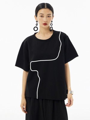 white line round neck top