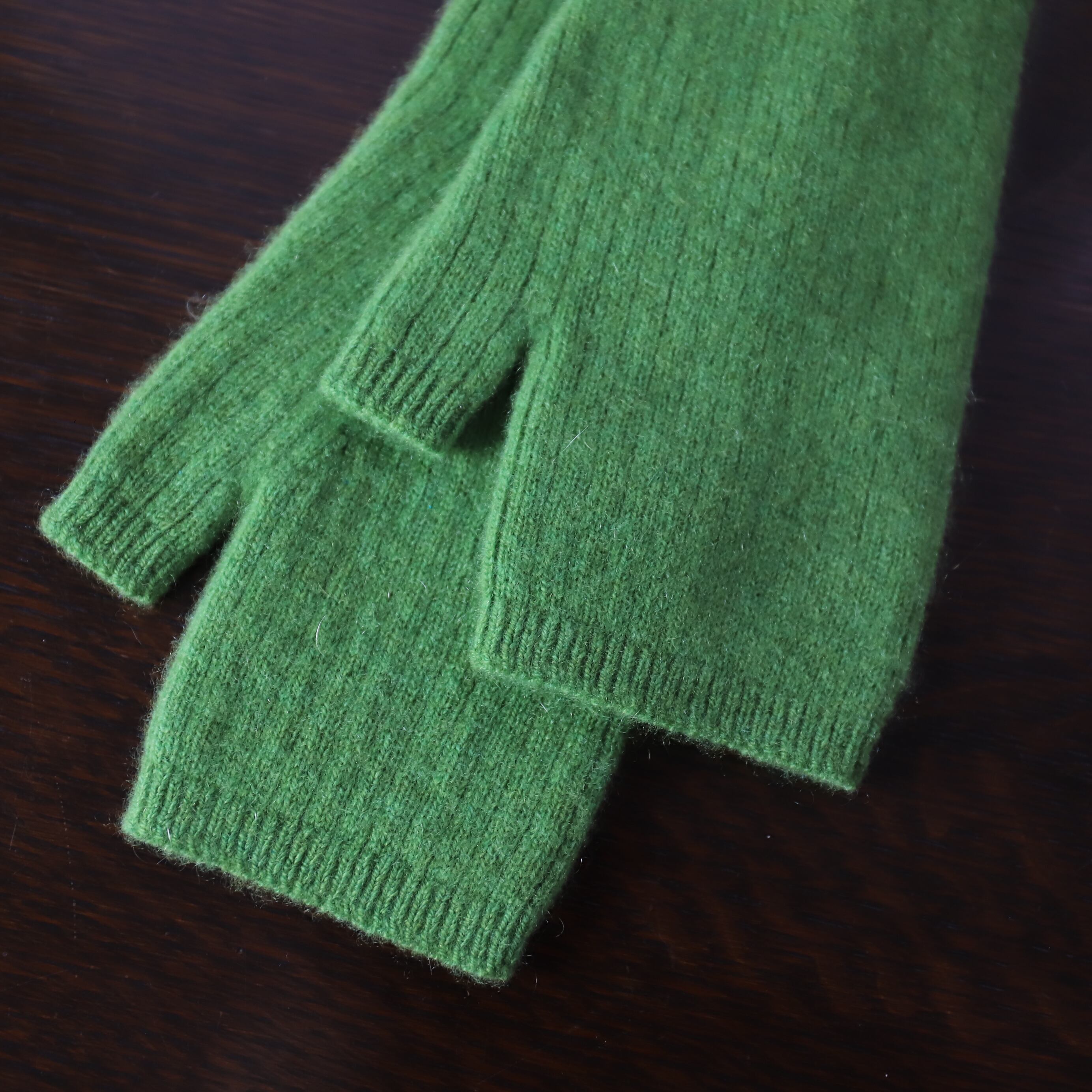 小物 Olde H & Daughter AGED CASHMERE GLOVES Olde H & Daughter AGED CASHMERE GLOVES | Muster