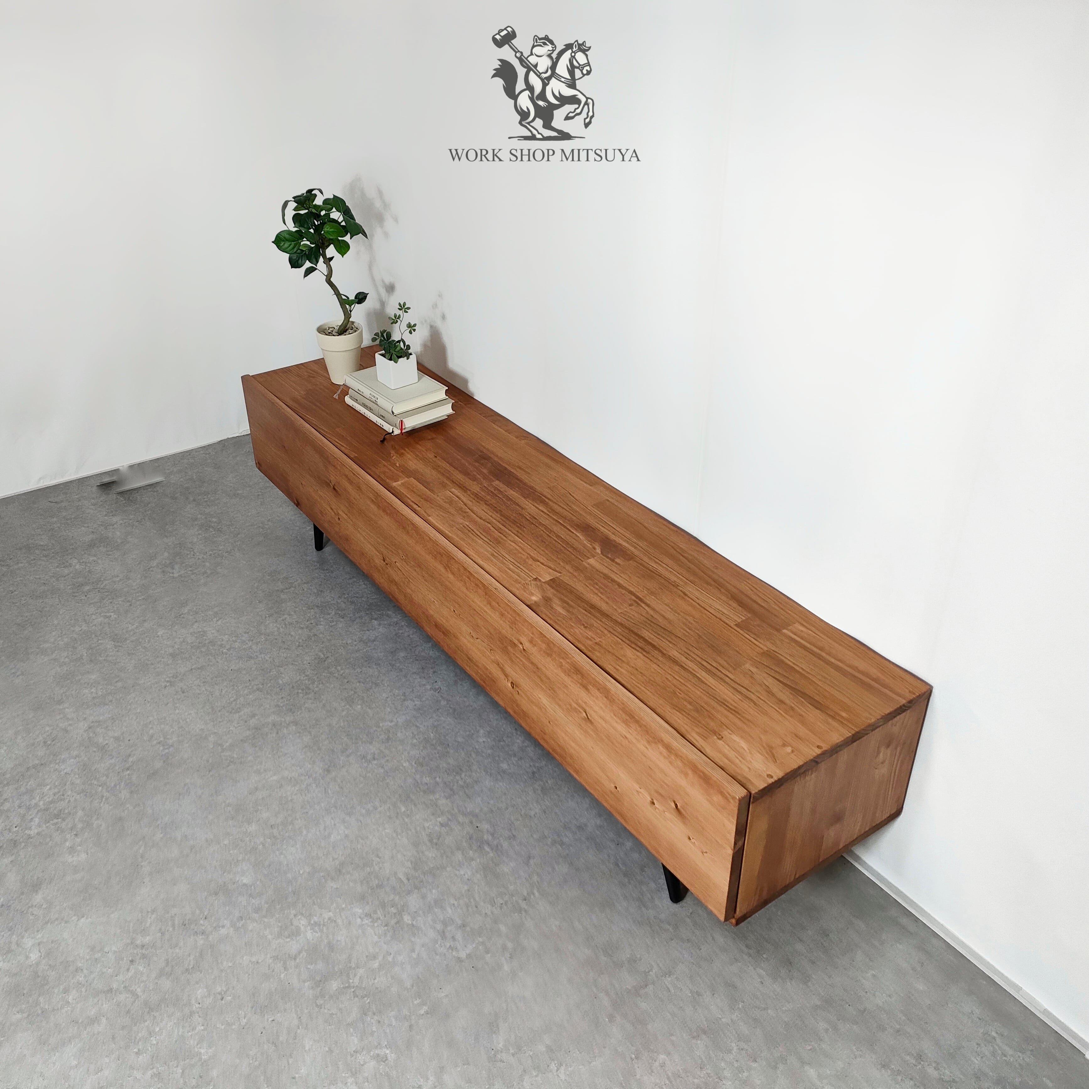 TV wood board BLACK W1600D370H405 | mitsuya工房 （株式会社 MITSUYA）
