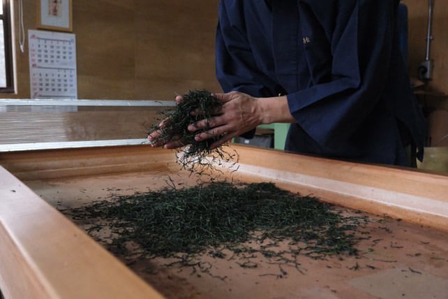 第33回全国手揉み茶品評会 一等三席入賞手揉み茶 「滴と、聲と