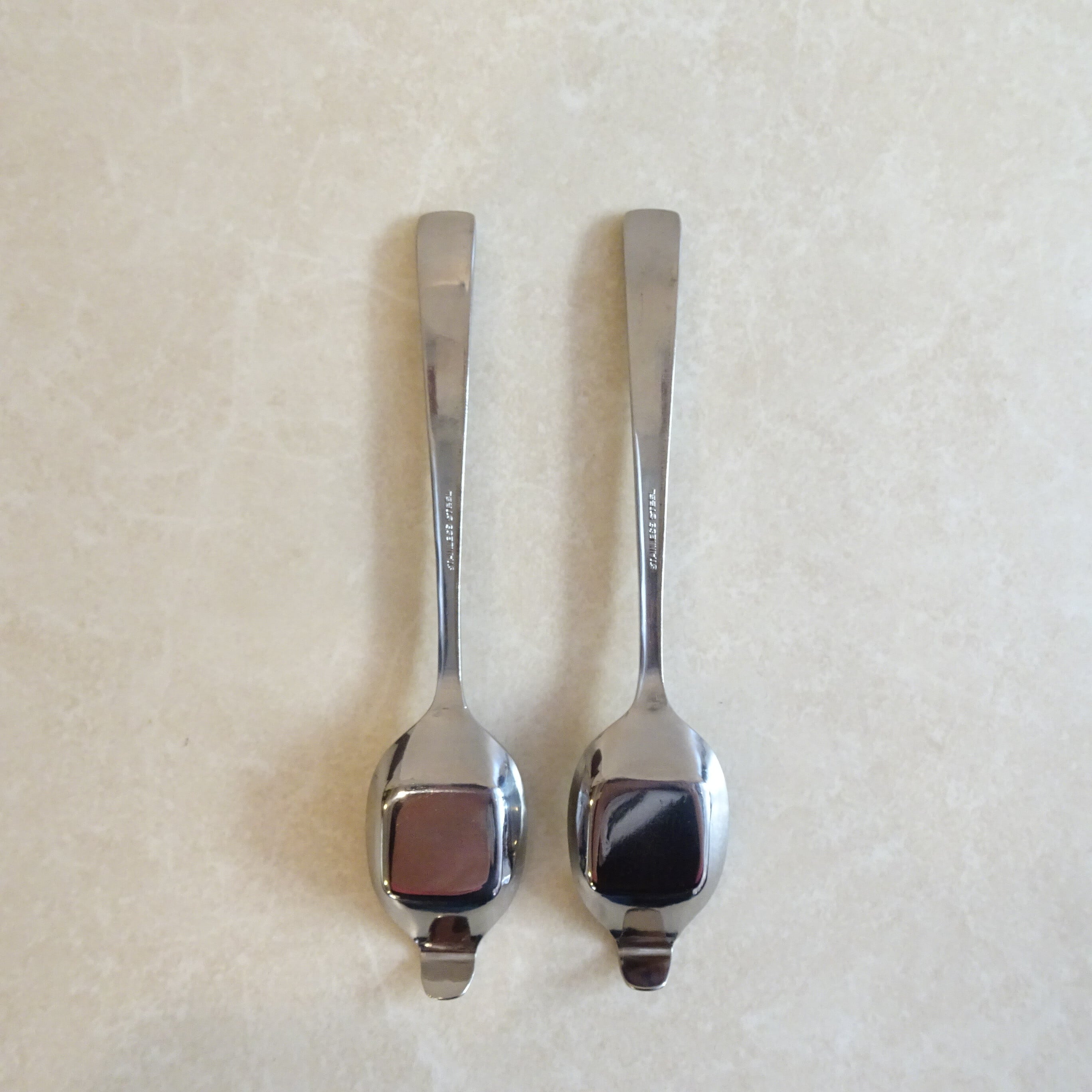 カフェロワイヤルスプーン2本セット（未使用・シルバー葉っぱ