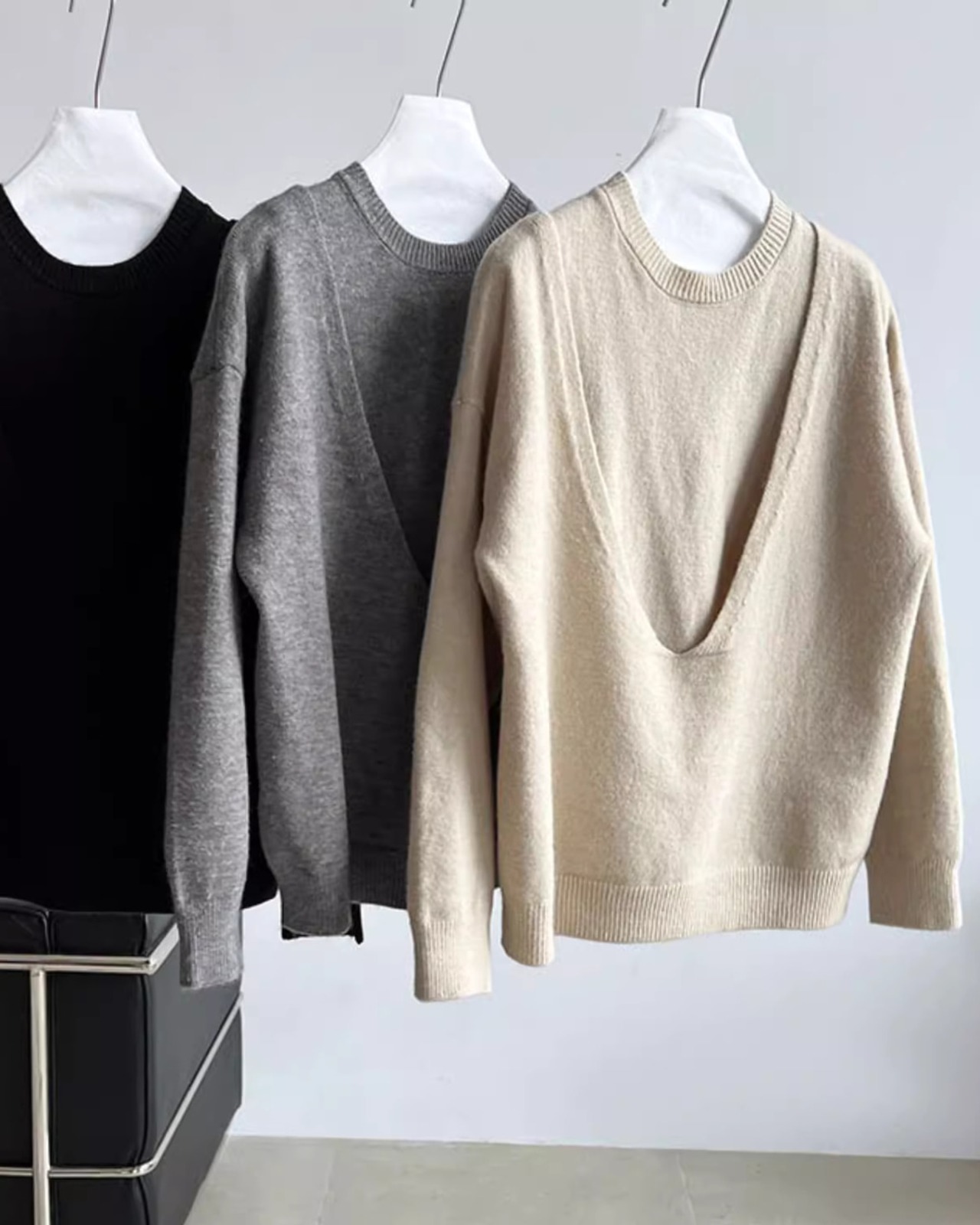 Deep u-neck knit & Vest T20348