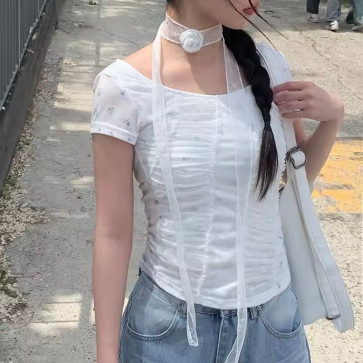 フラワーチョーカーシフォンTシャツ