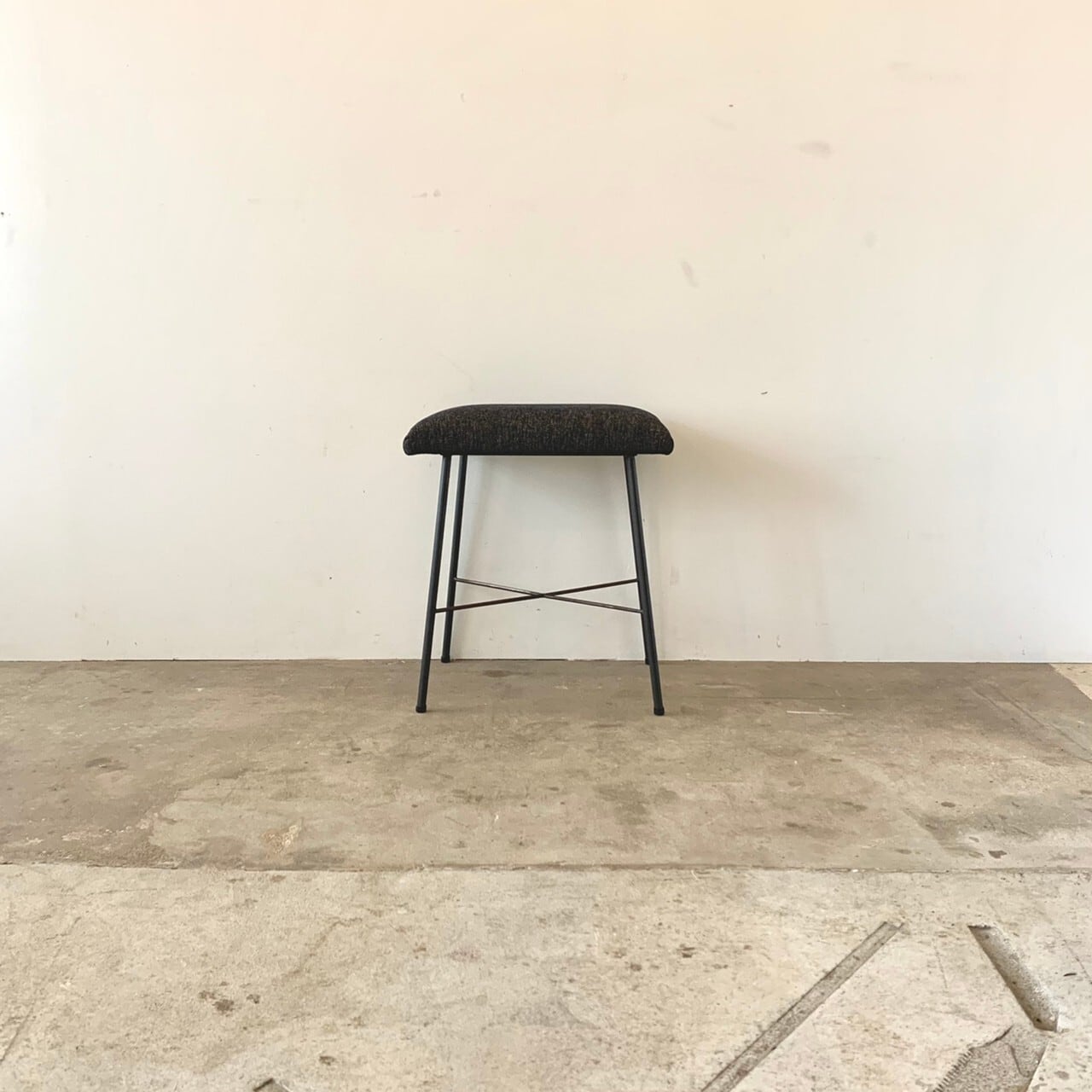 STスツール／クッション［角］　0424　