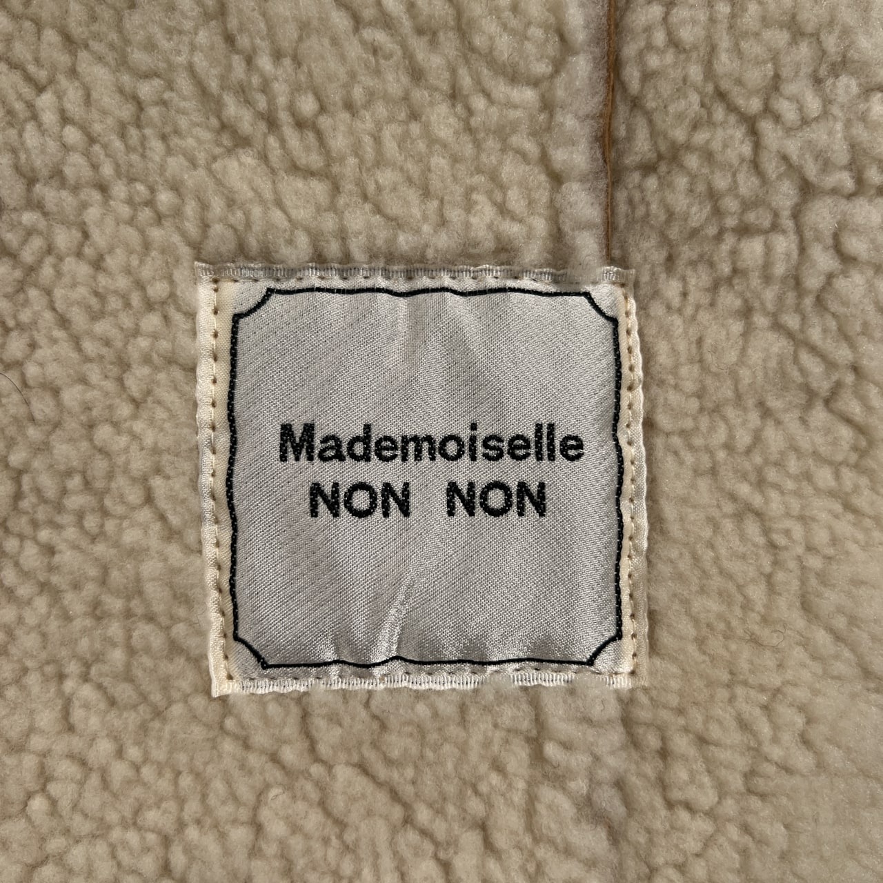 Mademoiselle NON NON マドモアゼルノンノン フード付き 羊革 ムートン コート /キャメルブラウン/本革/レザー/パパス/日本製