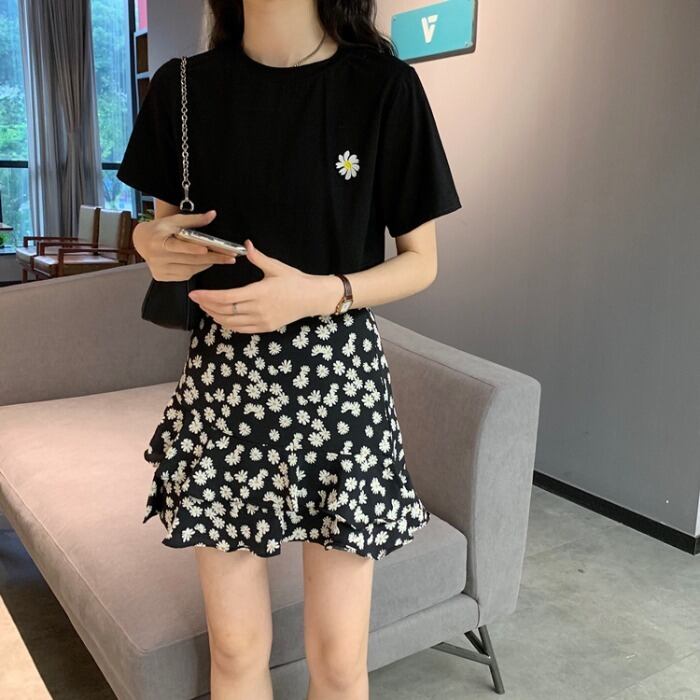 トップ女性の優しい風のスーツ2020新しい夏の小さなデイジー半袖Tシャツハイウエストショートスカート 1号婦人91723838242