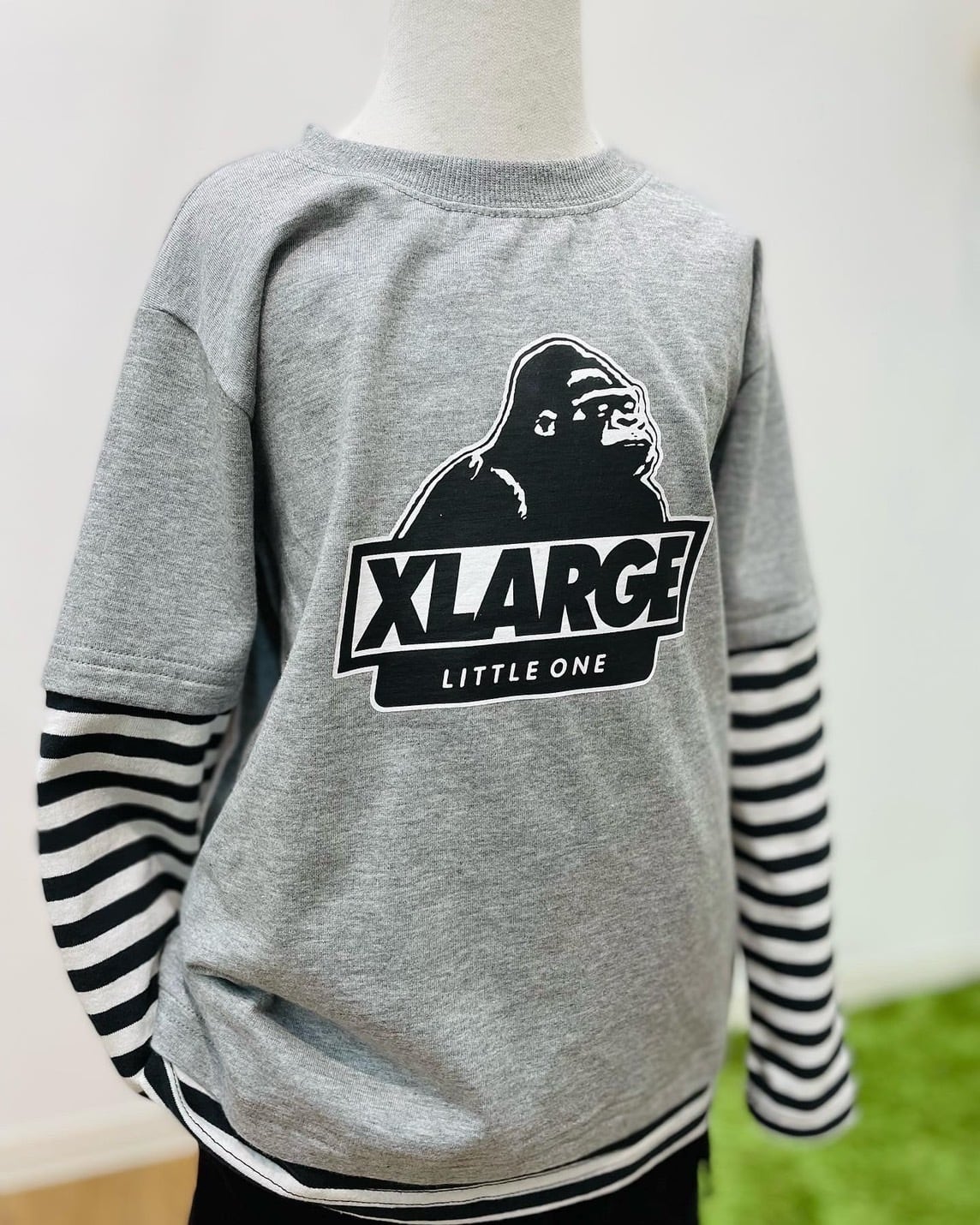 【XLARGE】ボーダーレイヤード風長袖Tシャツ　エクストララージ　130　140　男の子服