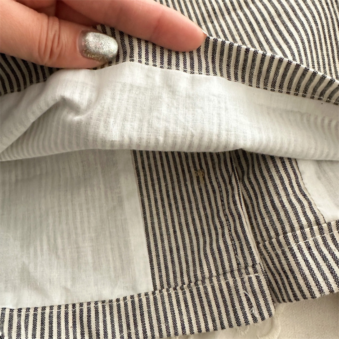 秋ストライプノーカラーシャツ