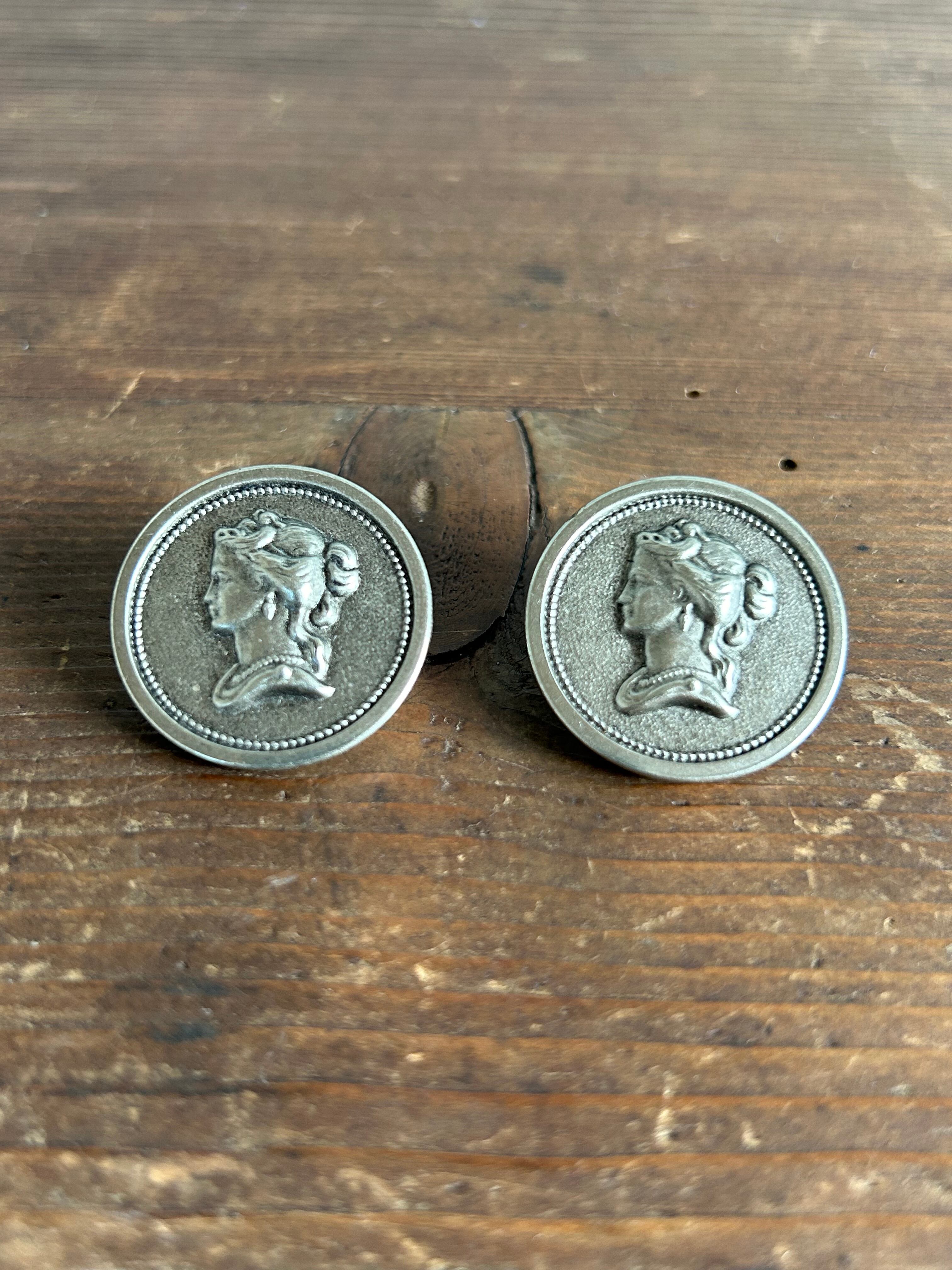 フランス Vintage button ボタン メタルボタン 貴婦人の横顔 エンボス 
