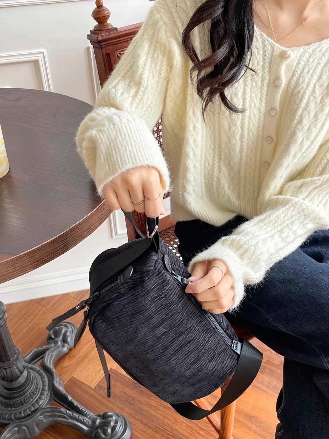 ミニショルダーバッグ　AS19-812