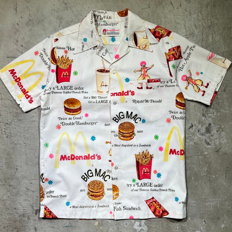 貴重！ USA マクドナルド　クルー用Tシャツ　McDonalds Apple