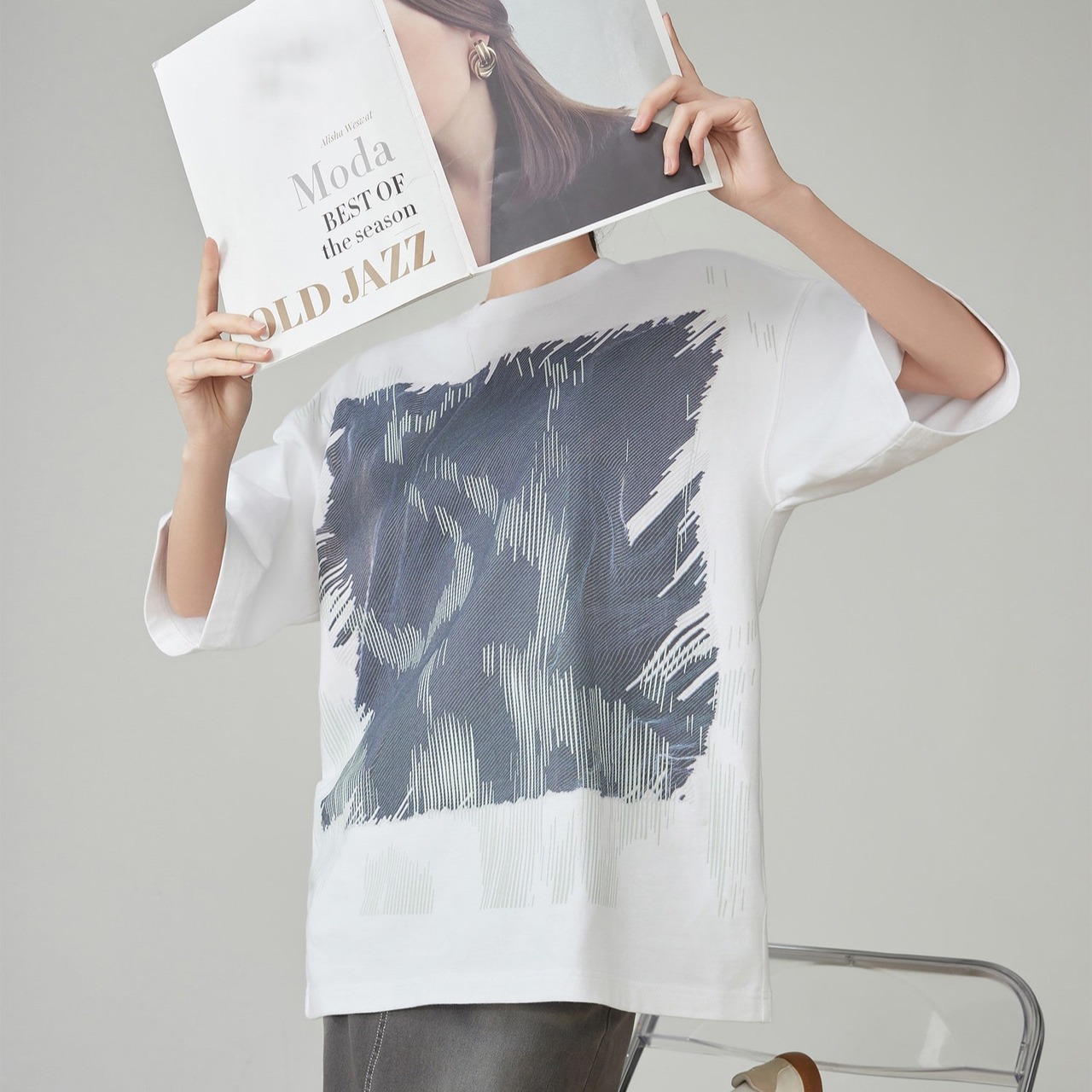 フロントグラフィックプリントTシャツ H0090
