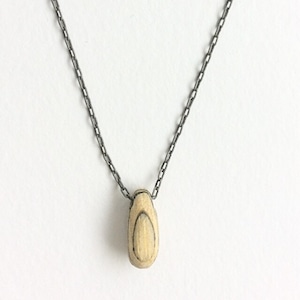 シングルリードのミルフィーユドロップネックレス  R-012  Reed mille-feuille necklace pair shape