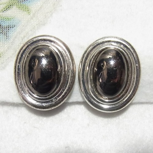 ヘマタイトの石のオーバルイヤリング　コスチュームジュエリーのセール通販  10082E