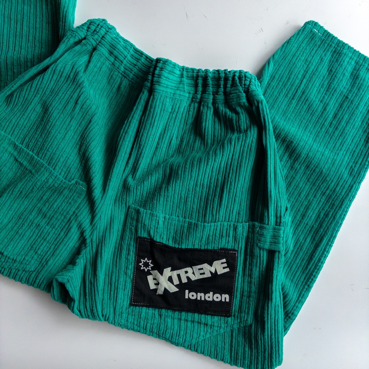 EXTREME london Jumbo Corduroy Easy Pants