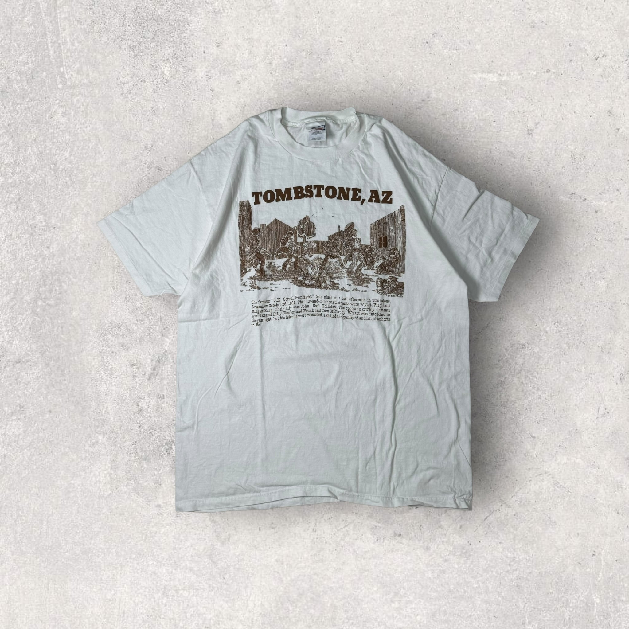 "90's Hanes" super good print t-shirt