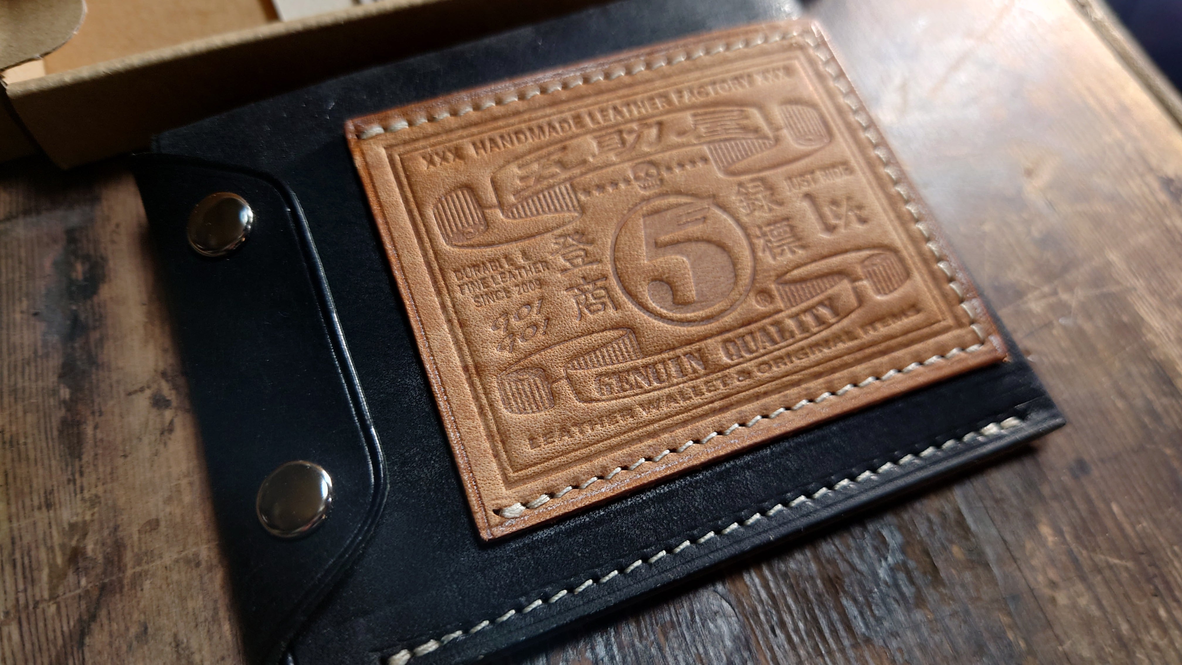 五助屋の取り扱う革について。各種革の紹介 | 五助屋レザー