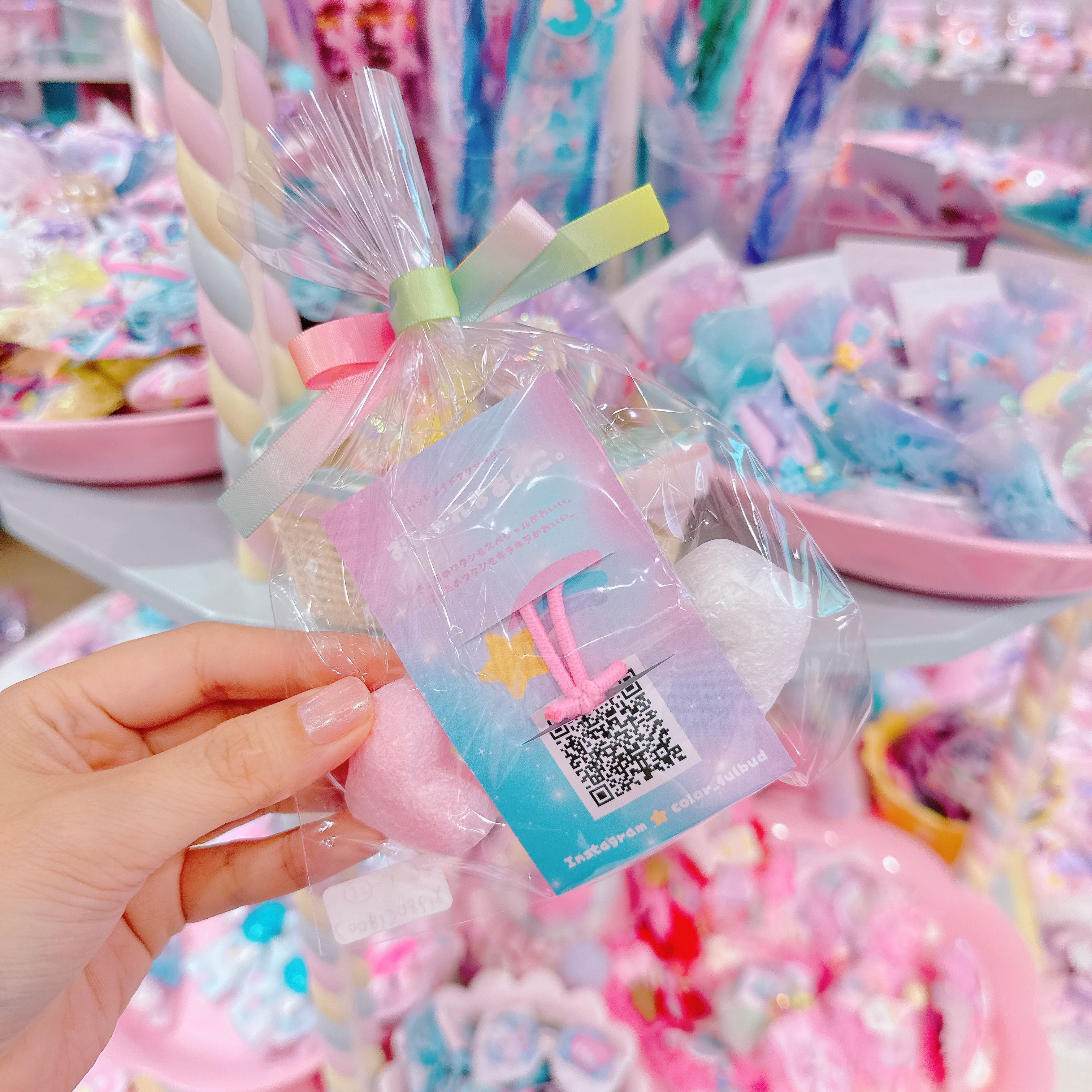 【P6】1-26レジンスターヘアゴム