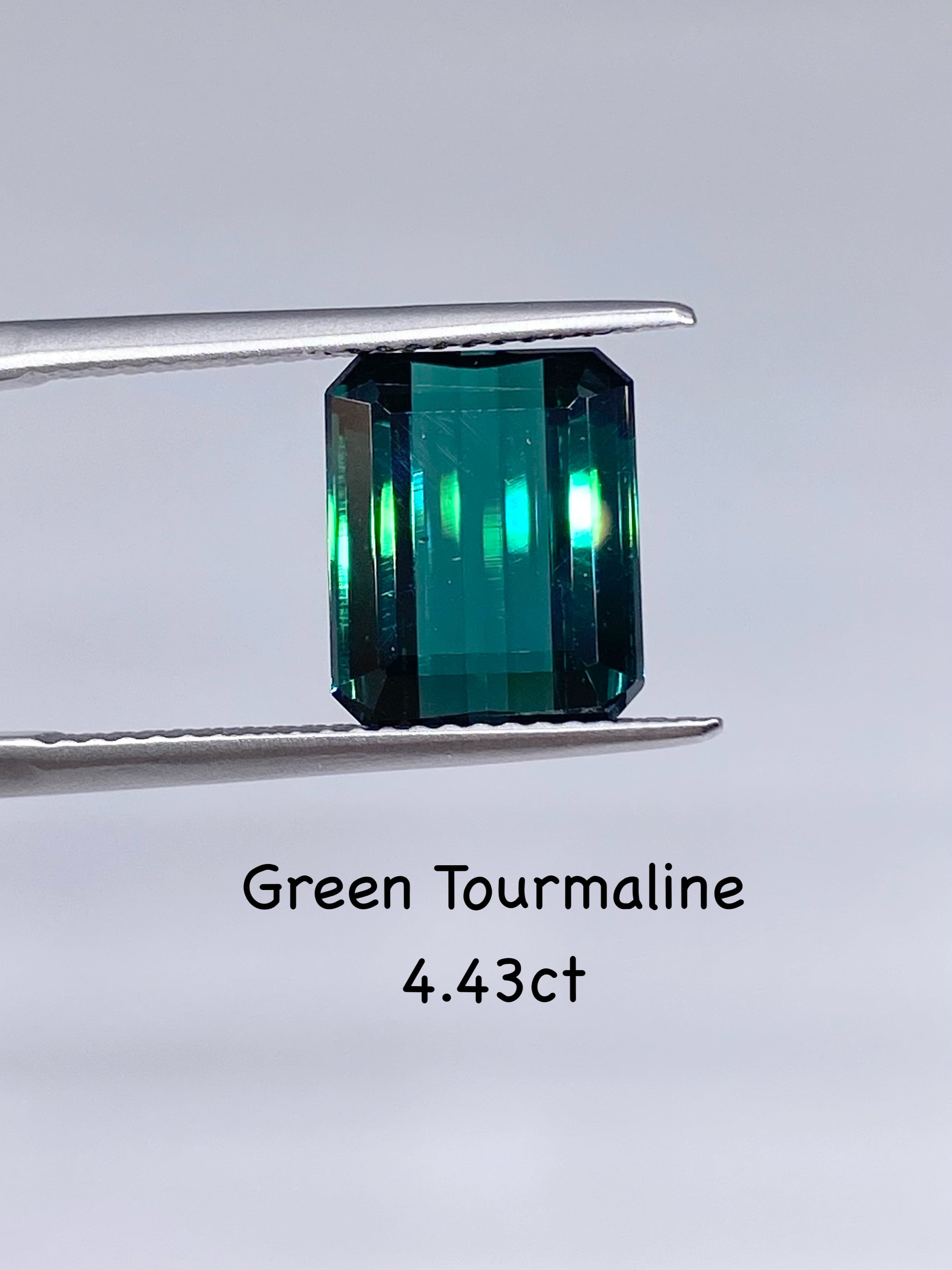 グリーントルマリン 4.43ct ルース 【動画リンク Twitter/Xあり
