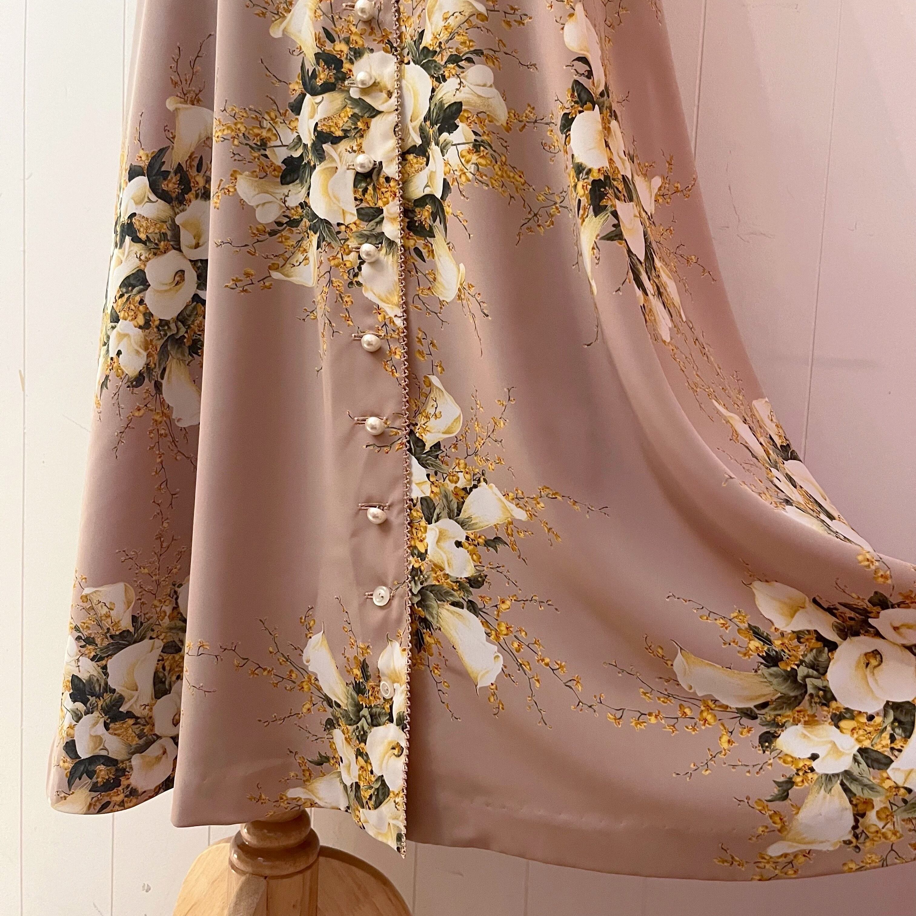 INGEBORG / flower pearl button flare skirt