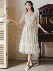 【0045】Flower Embroidery White Lace Short Sleeve Dress