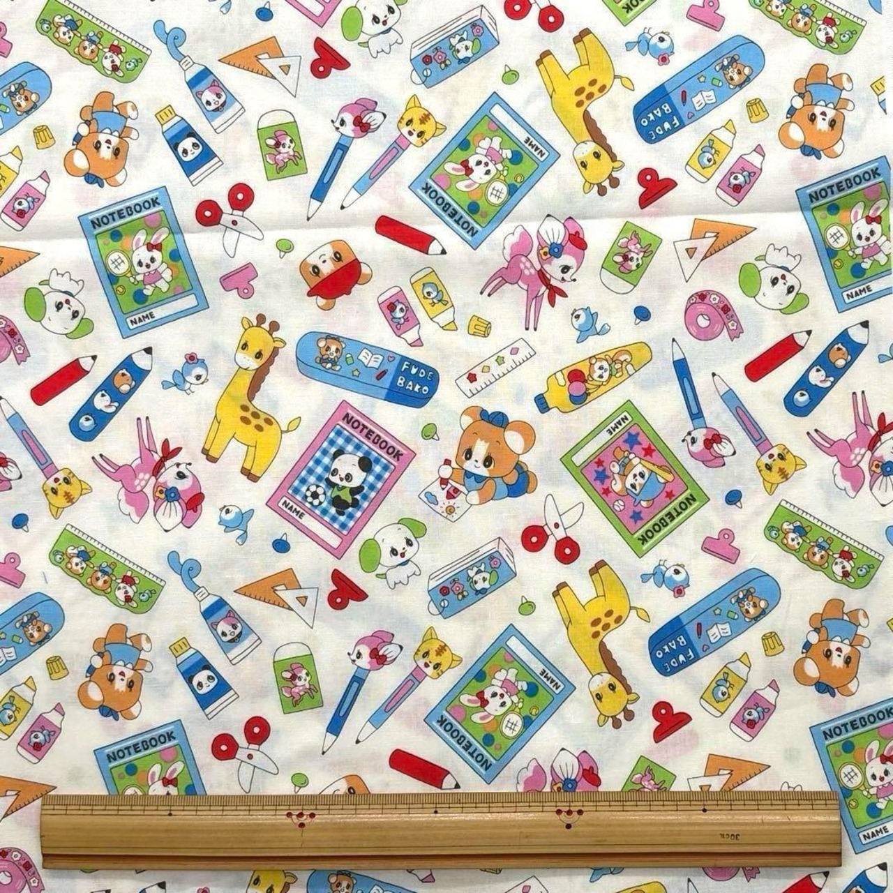 Cdr524◆1m◆SM◆綿100%シャーティング生地◆レトロ柄