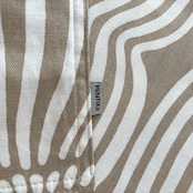 【PENTIK】 Vilja Cushion Cover(ヴィリヤ クッション カバー) ライトブラウン 45×45cm