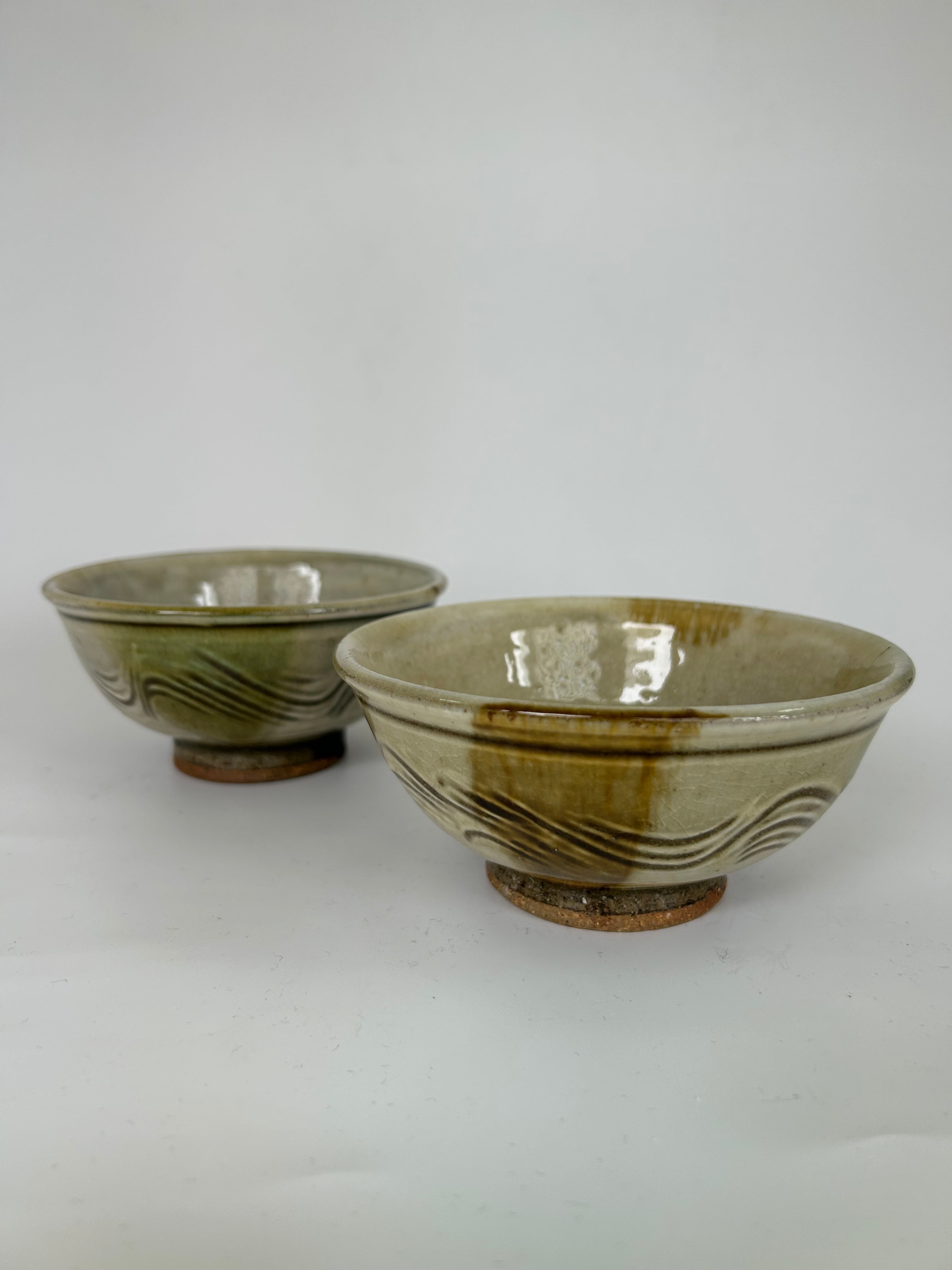 茶碗□織部焼き 六兵衛 平茶碗 抹茶碗 お茶道具 古美術 時代物 骨董 【