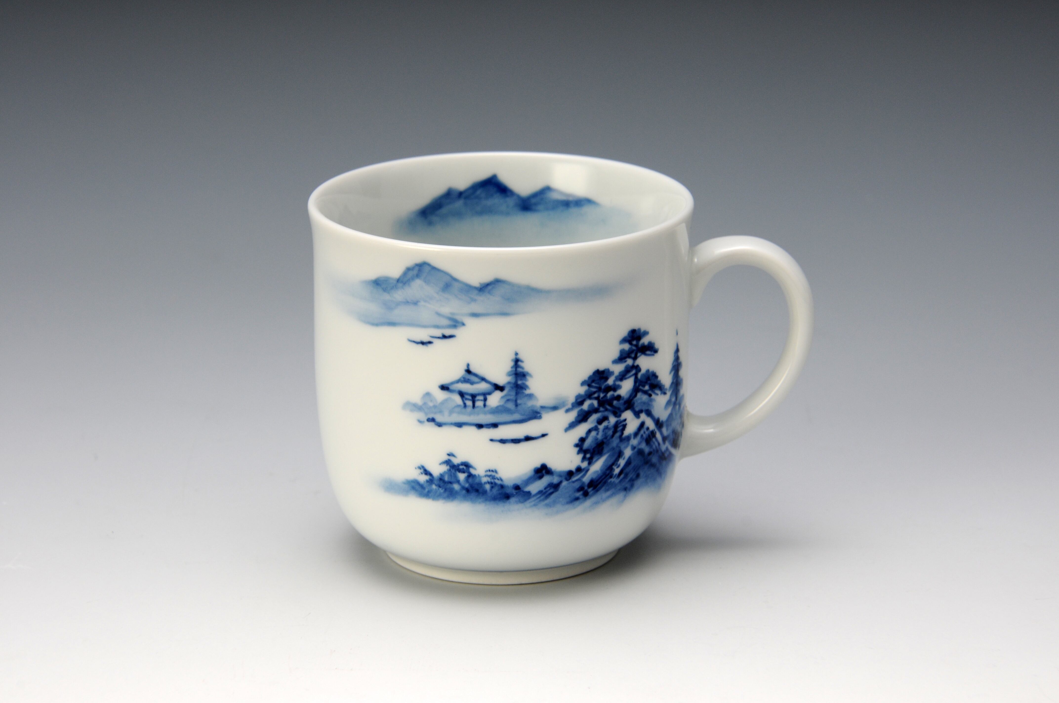 有田焼 手描き・染錦 桜絵 なつめ型長寿壺(骨壺) | ギャラリー 紫香