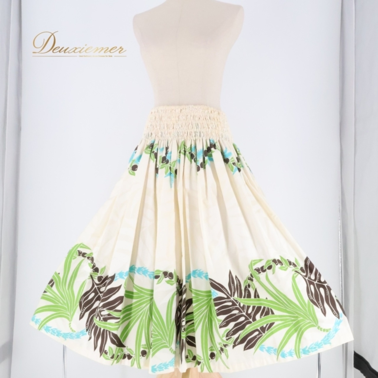 フラダンス 衣装 パウスカート ホワイト系 シングル シンプル ラウアエ柄 ヤシ柄 レイ柄 かわいい 華やか 鮮やか 明るい 爽やか ハワイアン アロハ ハワイアンプリント フラ ダンス レッスン 練習 ブラウン系 ブルー系 おしゃれ レディース