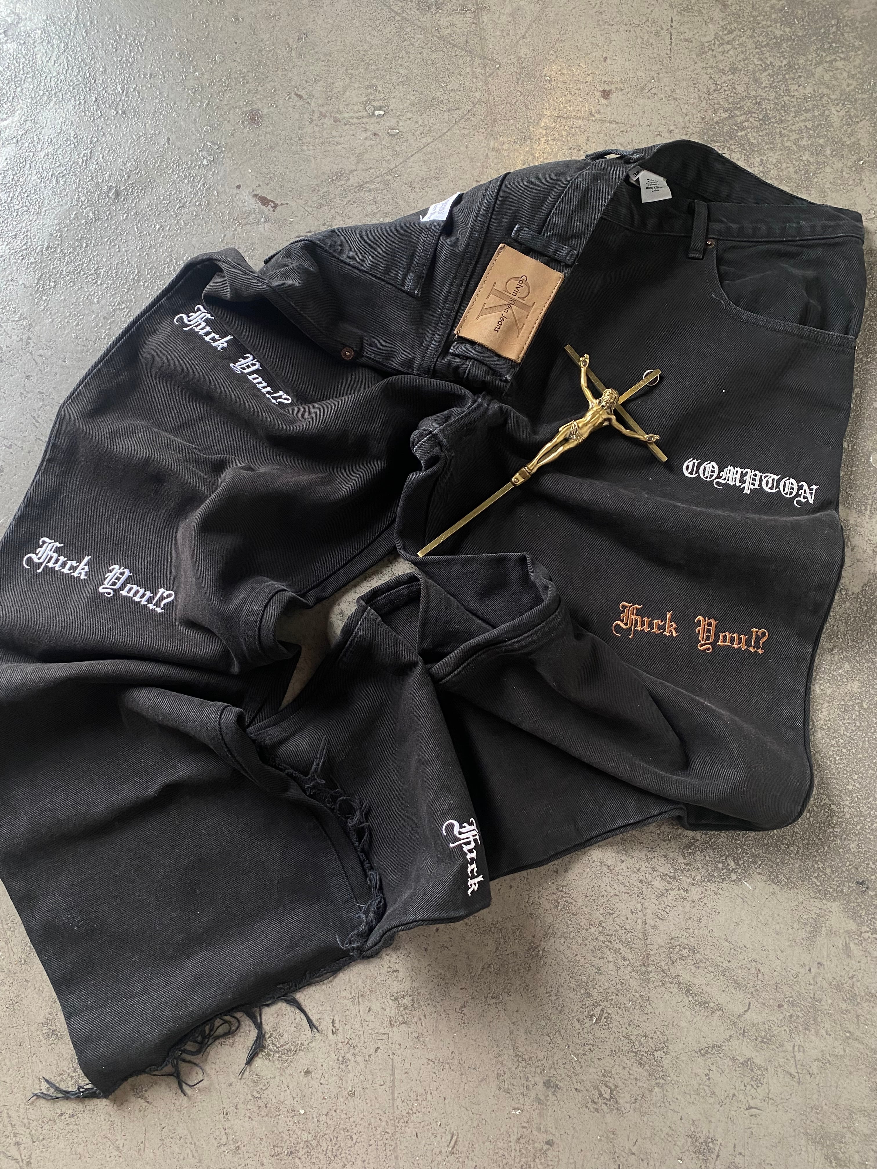 BUTTSTAIN!ANTI FASHION!
