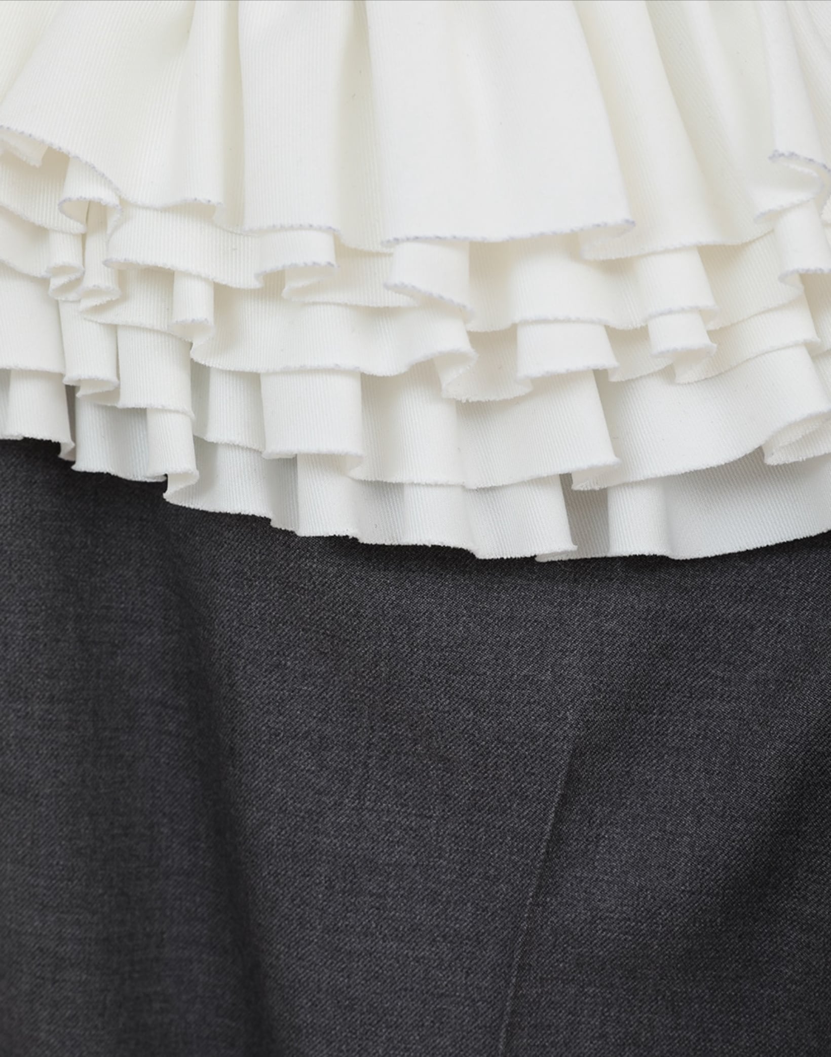 CLANE FRILLED SLACKS GRAY | FLICKA ASHIYA