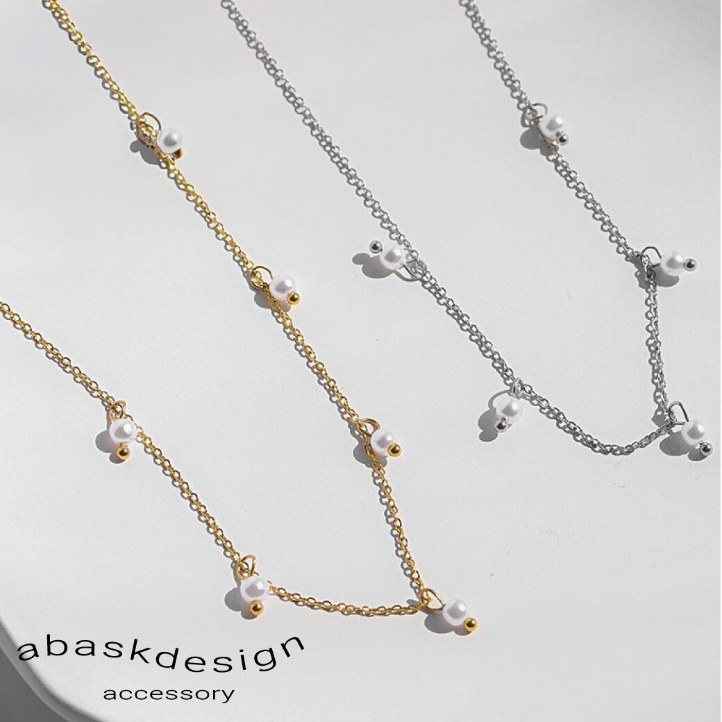 プラチナ✨ルビー×無色透明ダイヤ０.５ct✨スマイルネックレス✨赤白コントラスト プラチナ✨ルビー×無色透明ダイヤ0.5ct✨スマイルネックレス✨赤白