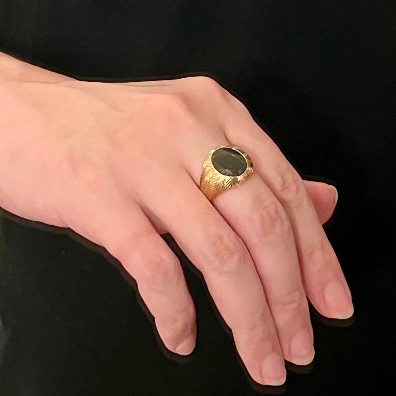 14金　インタリオ　リング　アンティーク　シグネット　金無垢　ブラッドストーン VINTAGE TIFFANY & CO. Bloodstone 14K Gold Herringbone Signet Ring
