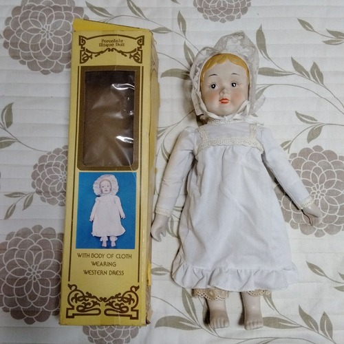 【Special Price】ポーセリン ビスクドール 陶器 人形 ウェスタンドレス着用