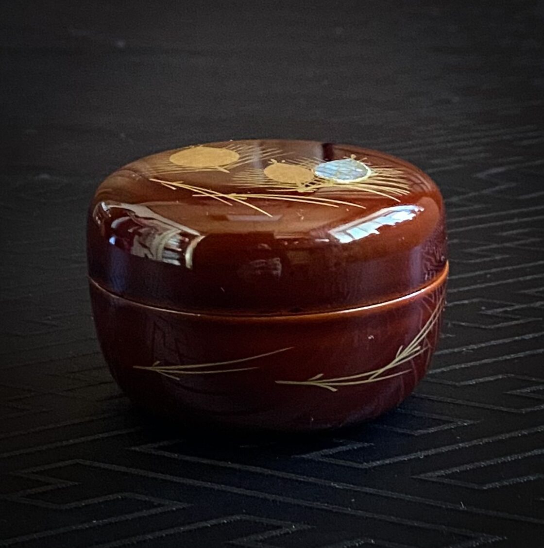 漆塗り 棗 平棗 木製 茶器 茶道具 漆器 蒔絵 松 茶道 (日本) M0356 