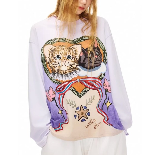 星飾りのハートフレームに並ぶ二匹の猫長袖トップス E00649