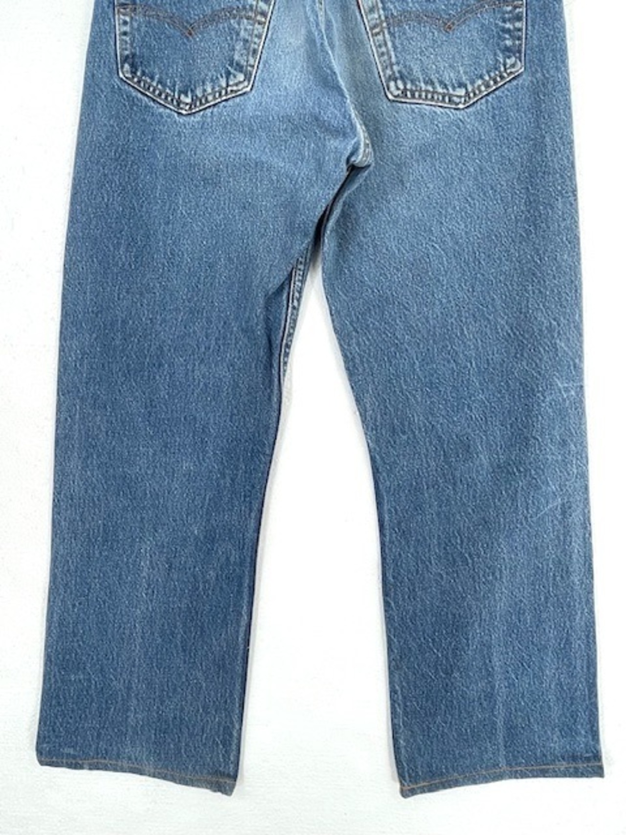 M-281  リーバイス501レギュラー古着 1990年代　米国製刻印515　  W77cm(ぐるり） 股下 65cm
