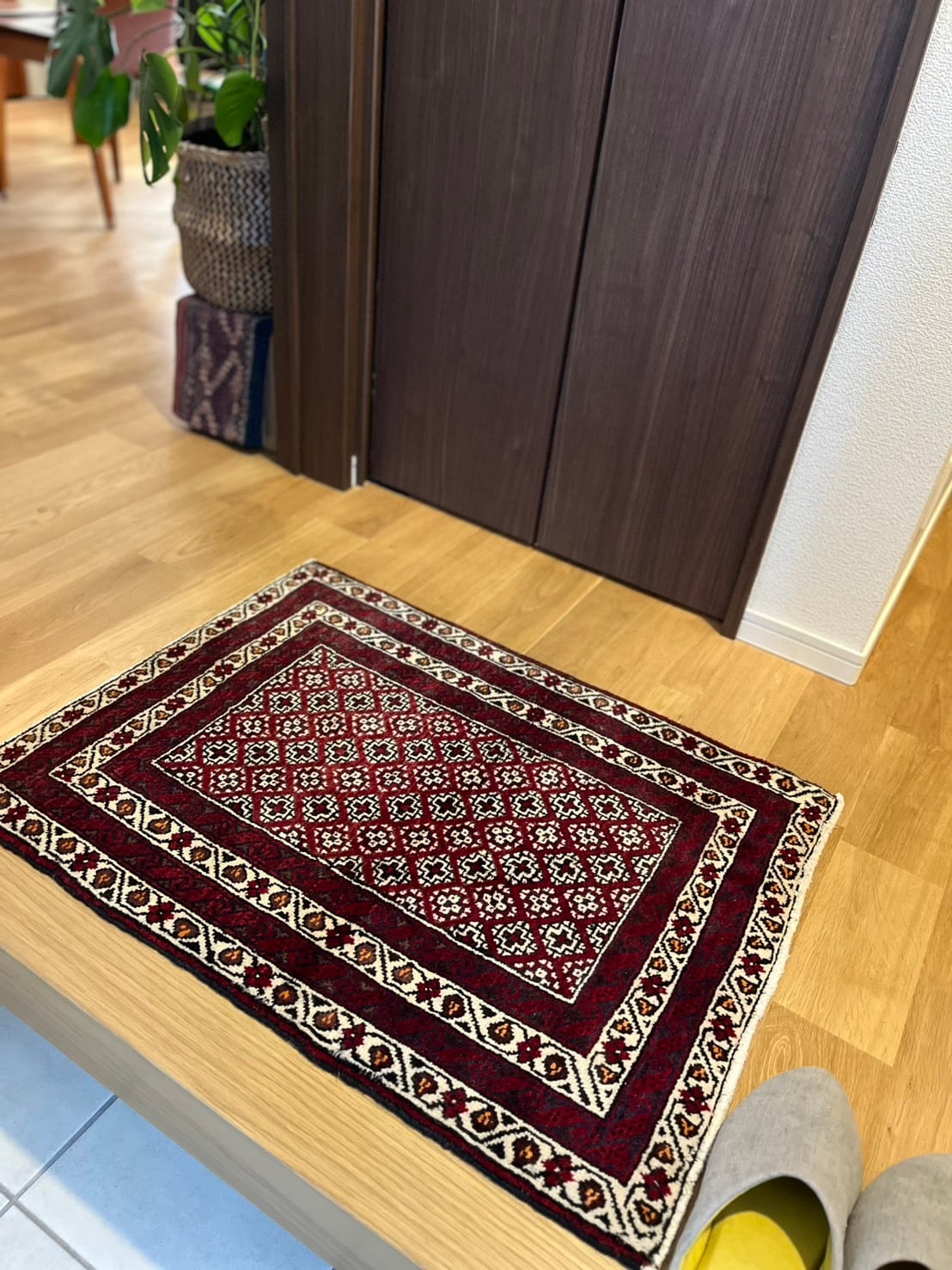 日本（実店舗でご覧いただけます） | ギャッベ先輩の店 gabbeh.life