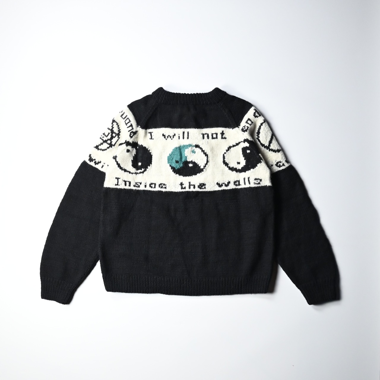 Leh / Smiley Knit Sweater