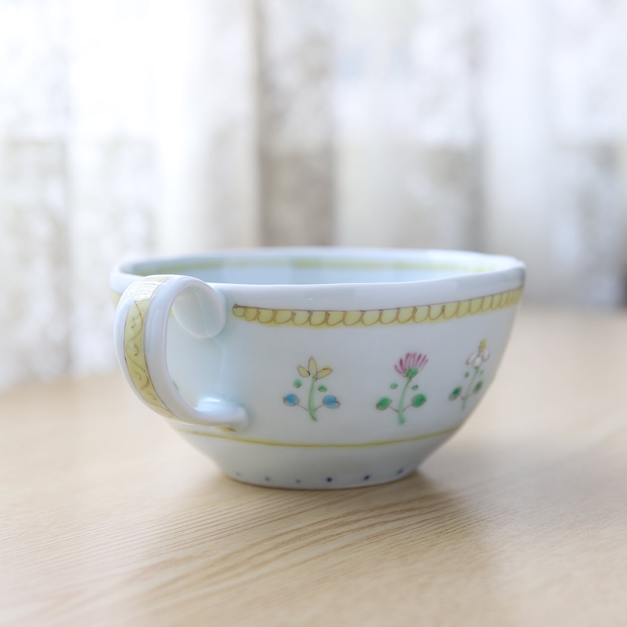 うつわ藍水 ｜ カフェボール 花暦（黄色） ｜ 波佐見焼 | にっこう生活