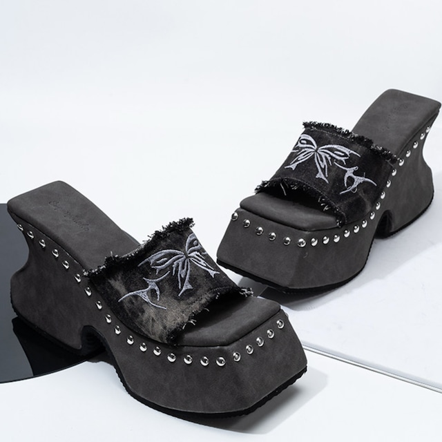 embroidered design platform strap mules m0341