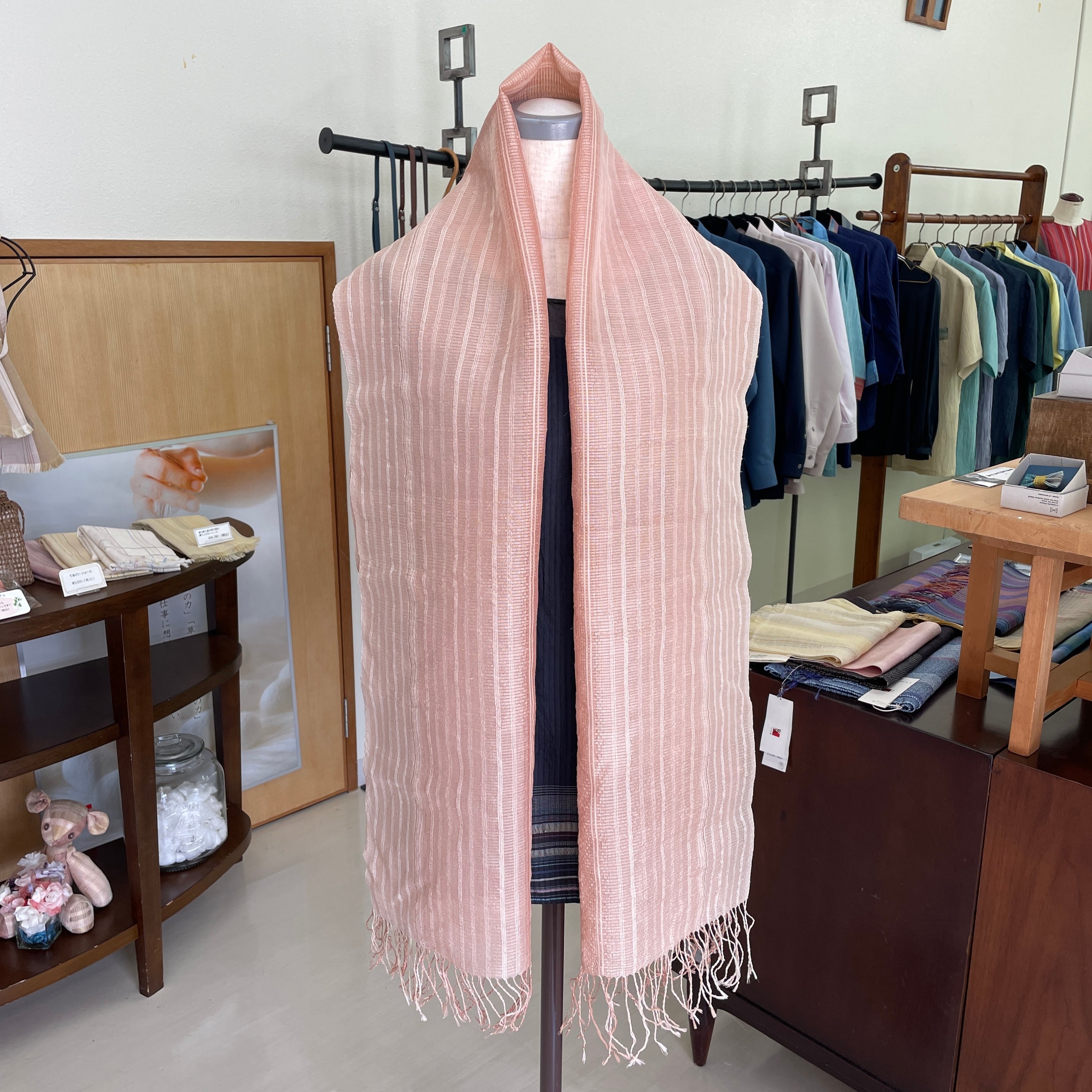 手織りショール】シルク 淡ピンク | うらそえ織